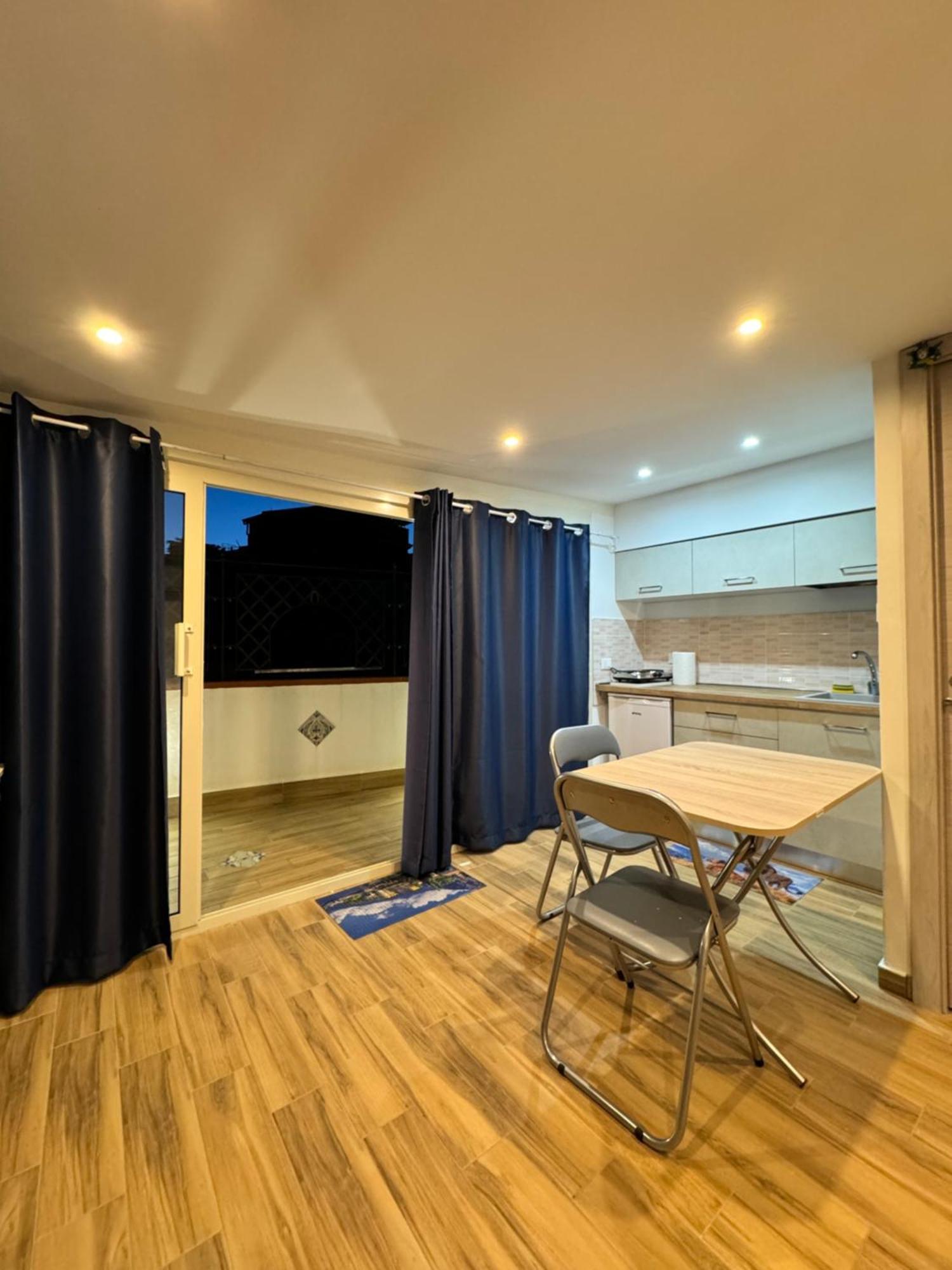 Taormina'S Sun Apartment מראה חיצוני תמונה