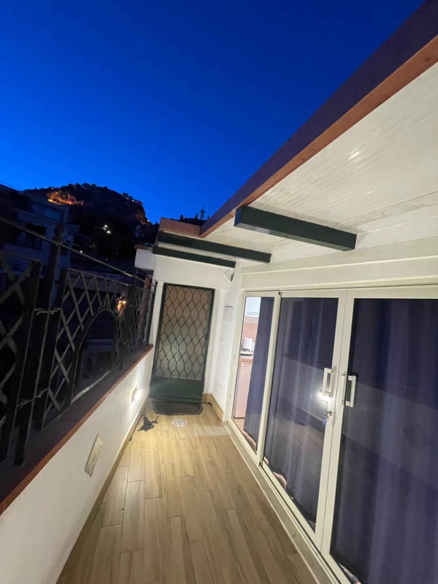 Taormina'S Sun Apartment מראה חיצוני תמונה