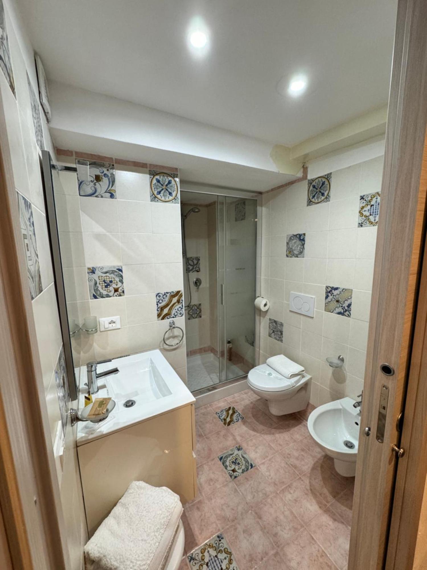Taormina'S Sun Apartment מראה חיצוני תמונה
