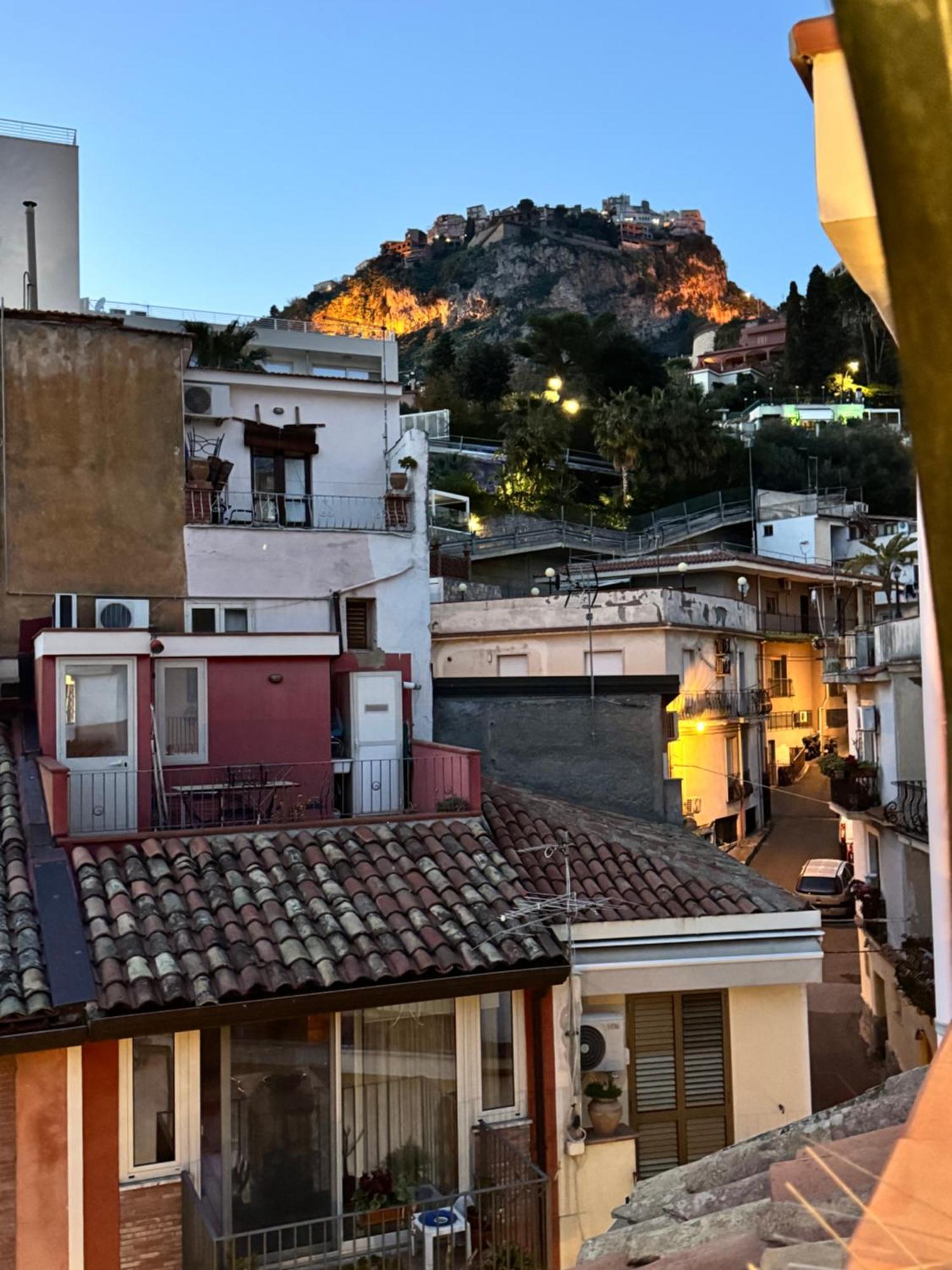 Taormina'S Sun Apartment מראה חיצוני תמונה