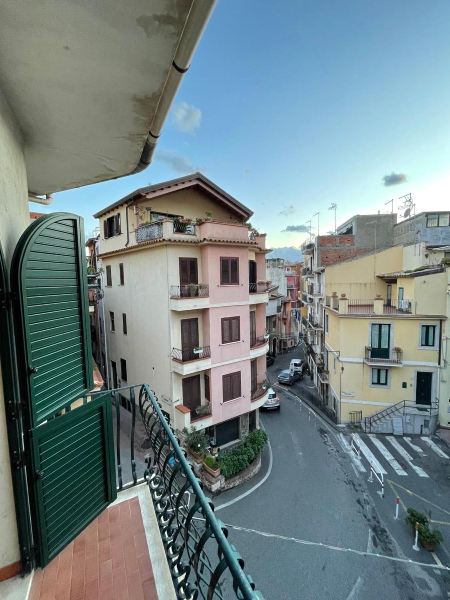 Taormina'S Sun Apartment מראה חיצוני תמונה