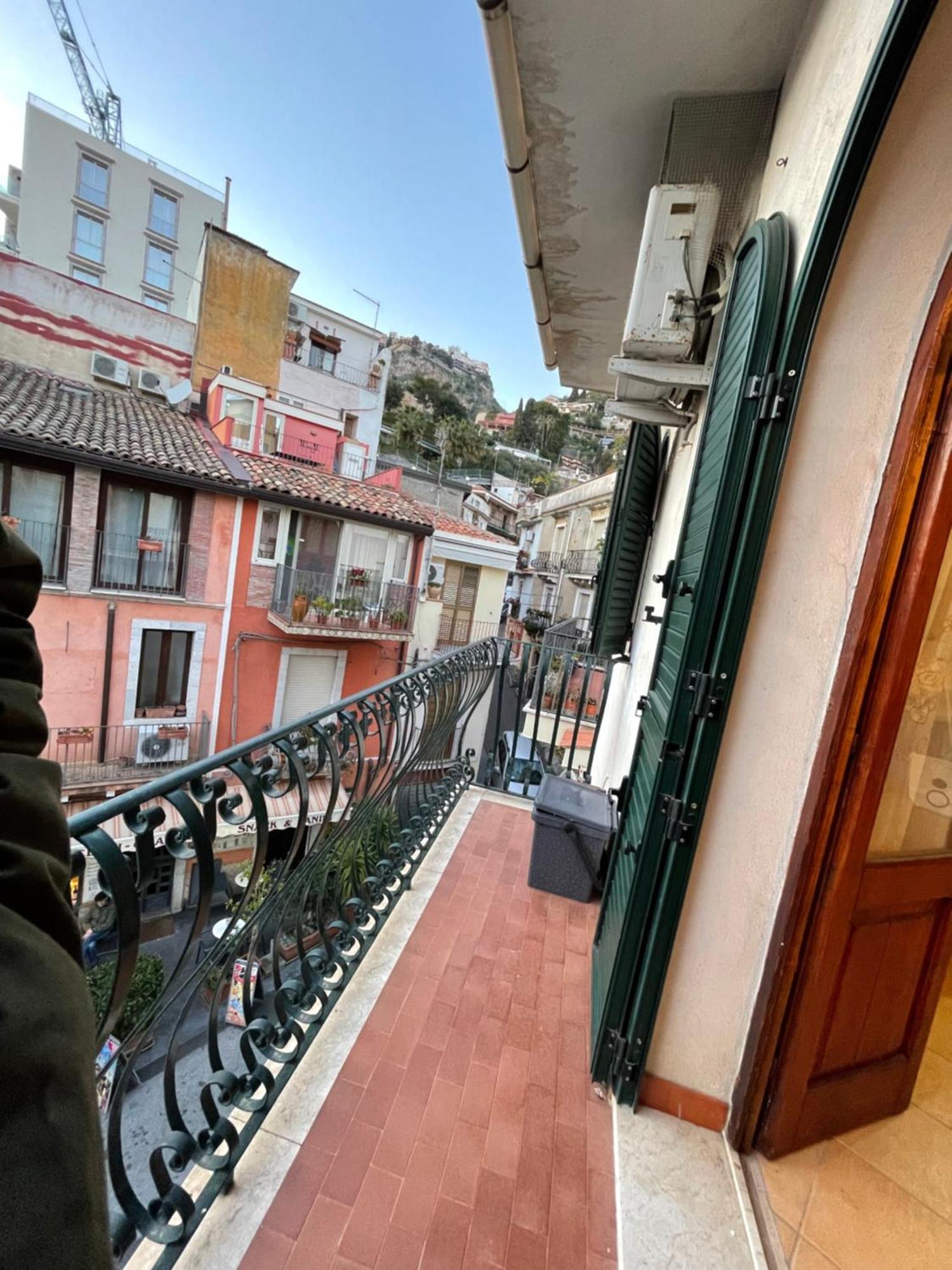 Taormina'S Sun Apartment מראה חיצוני תמונה