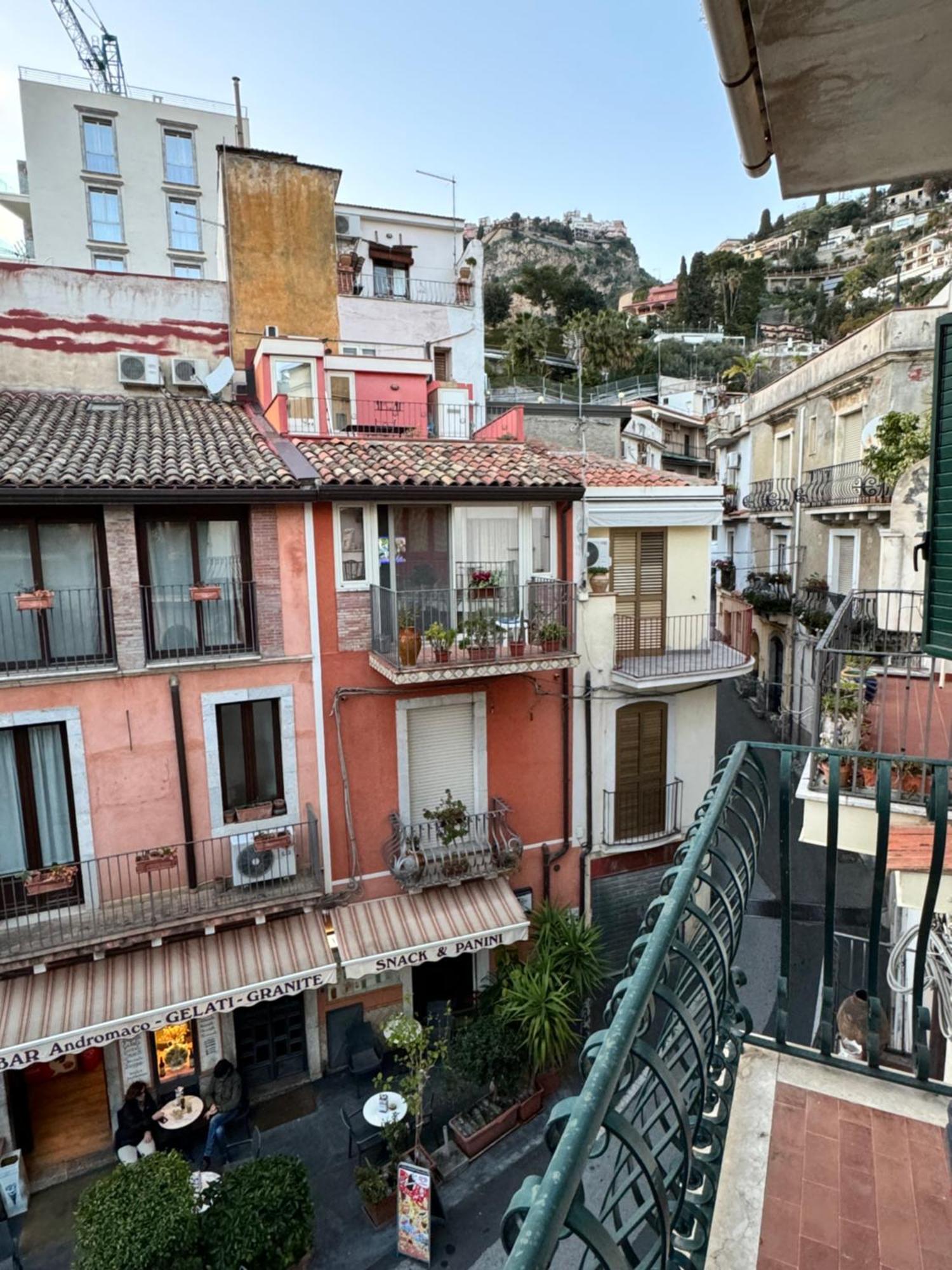 Taormina'S Sun Apartment מראה חיצוני תמונה
